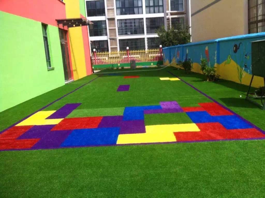 幼兒園人造草坪鋪設(shè)案例